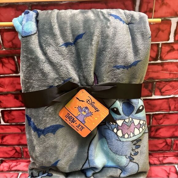 Disney Other - Disney Halloween Stitch Plush Blanket